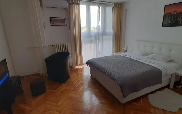 Apartman Pionir