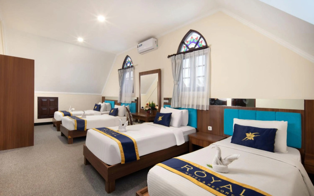 Royal Hotel and Villa Batu