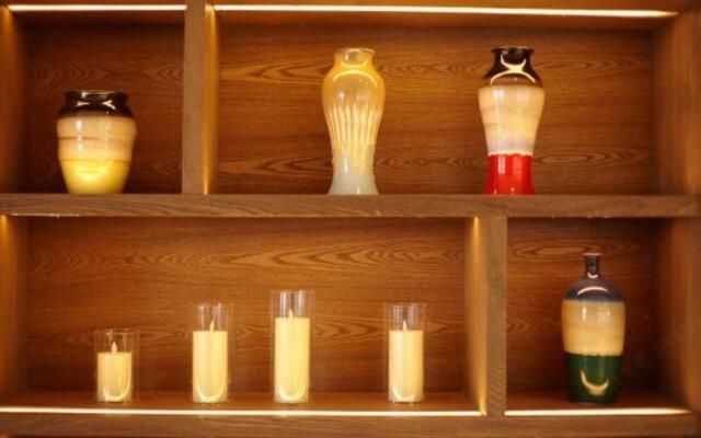 Manju Hotel (Zhuji Wanfeng Xintiandi Yongli Plaza)