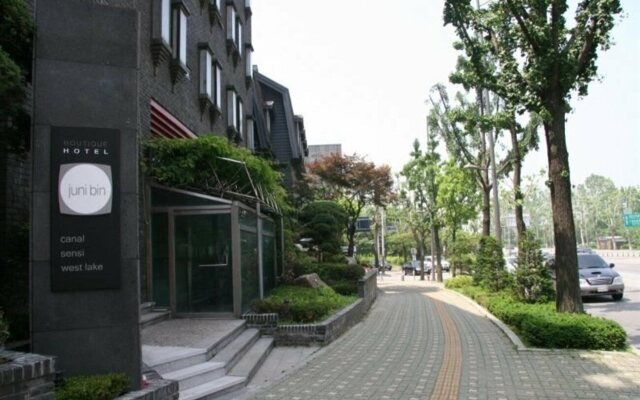 Boutique Hotel Junibin Hongdae