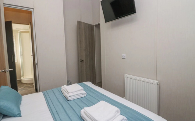 The Three Bears Lodge, Coniston Drive 11