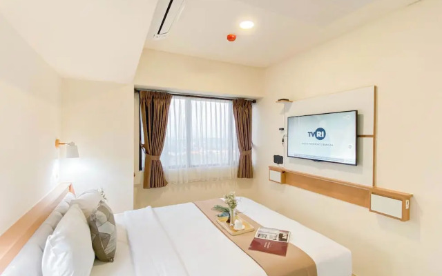 Spacious and Comfy Designed 2BR at Meikarta Apartment