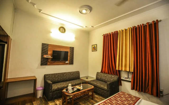 Hotel Goverdhan Palace