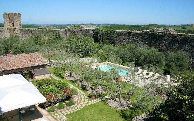 Romantik Hotel Monteriggioni