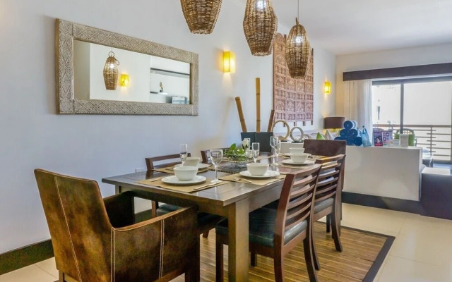 Aldea Thai 219 2 Bedroom Condo by Redawning