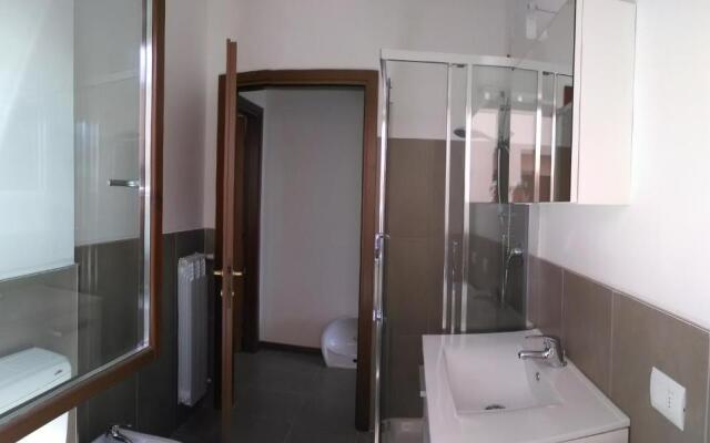La Quiete 24 Lake view apartment by Gardadomusmea