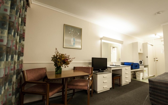 Parklane Motel – Guest Rooms – Launceston