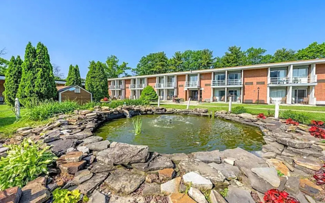 Days Inn & Suites By Wyndham Lebanon Pa