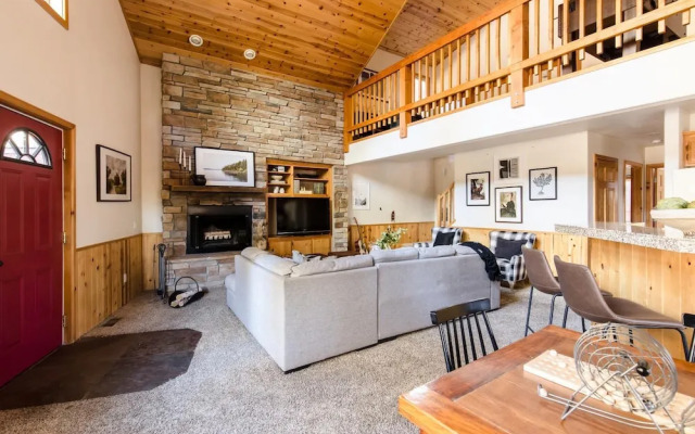 Summit Cabin 1 - Jumper