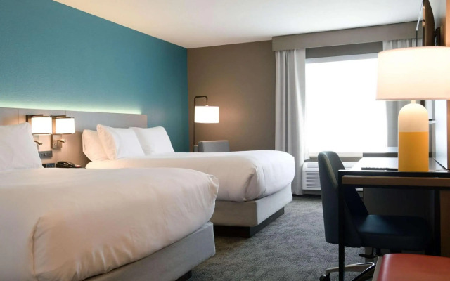 Comfort Inn & Suites NW Milwaukee