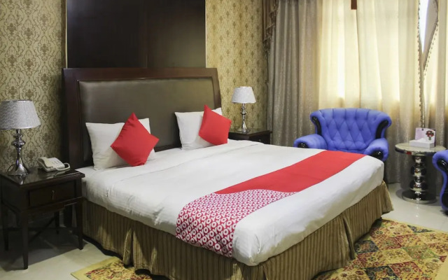Clifton International Hotel