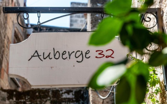 Auberge 32 | Old Town