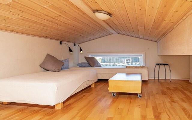 Pretty Holiday Home in Hals With Roofed Terrace