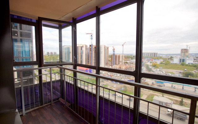 Апартаменты на улице Авиаторов 38