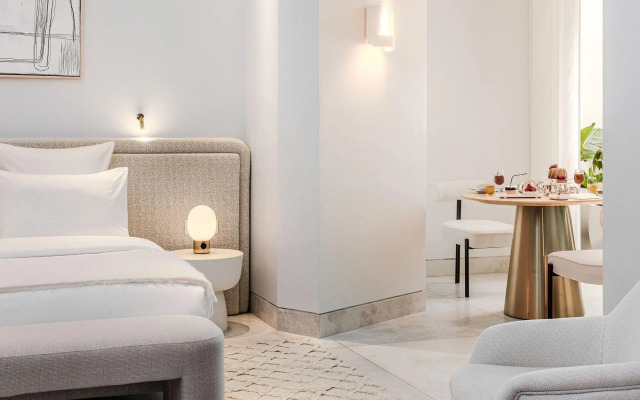 The Dolli at Acropolis, A Hotel to Live