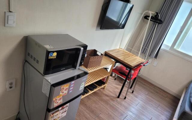 Able Guesthouse Hongdae