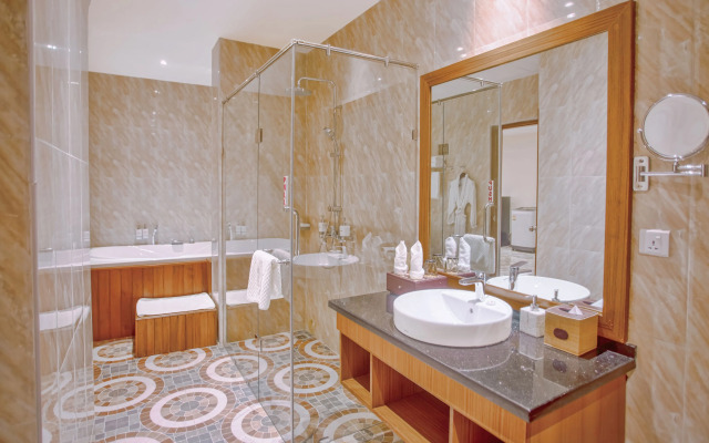 Sunset Palace View Suites