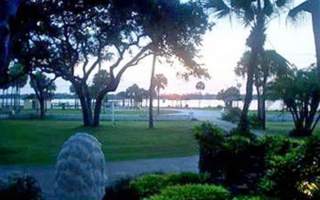 River Lily Inn Bed and Breakfast