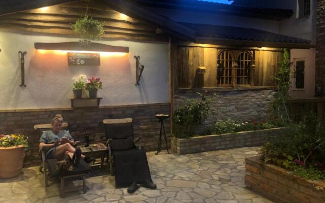 Paul's Fantasia Boutique Suites