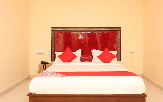 OYO 7343 Al Shareef Palace