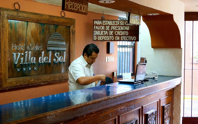 Hotel & Suites Villa del Sol
