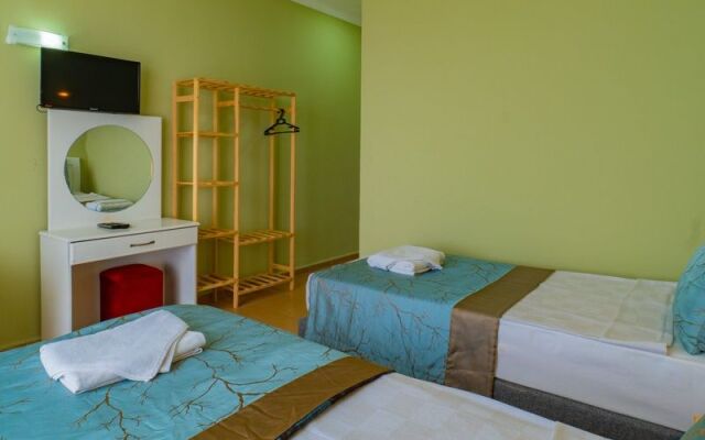 De Mare Famly Hotel