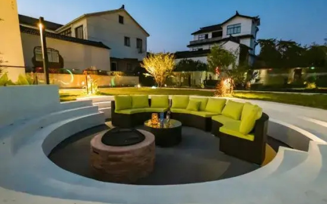 Suzhou Banshandu Hillside Pool Holiday Meisu (Taihu Xishan Island Branch)