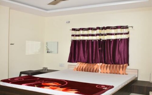 Hotel Shivalay Shegaon