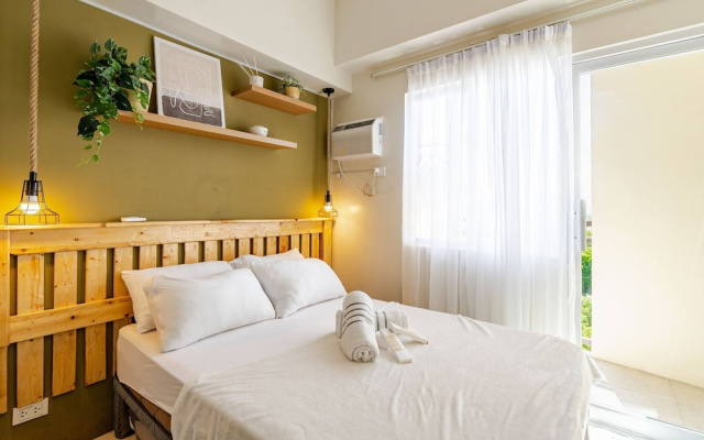 Cozy and Nature-inspired Studio Unit