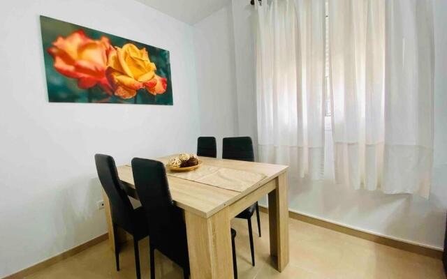 “SMILE NERJA” chic apartment with WIFI, 4 guests
