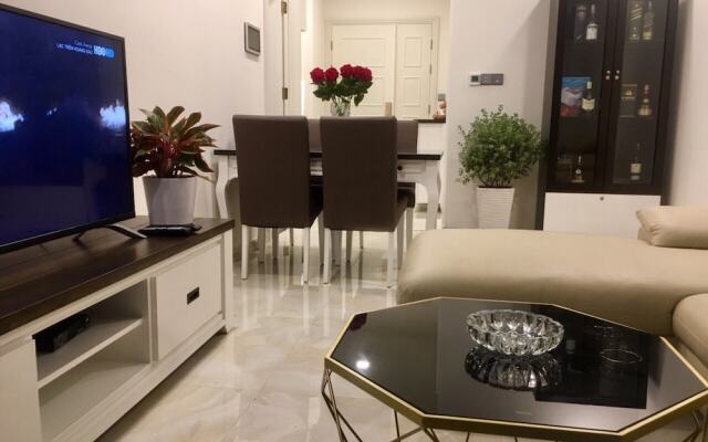 Anna House - Vinhomes Golden River