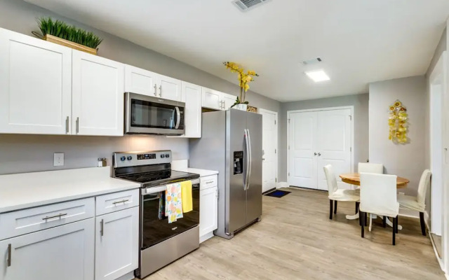 Pensacola Vacation Rental ~ 5 Mi to Beach!