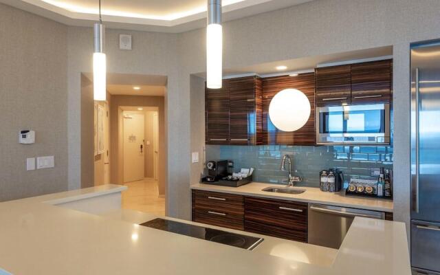Oceanview Condo in Central Beach