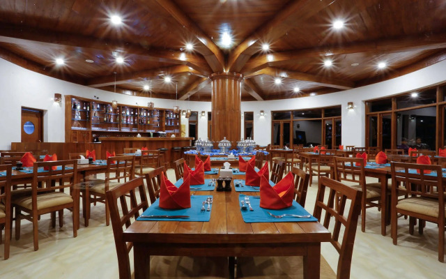 Rupakot Resort
