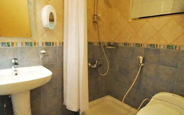 Peninsula Suites