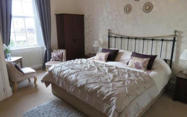 Hollybank Bed  Breakfast