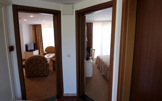 Helena VIP Villas and Suites