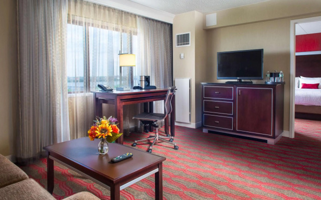 DoubleTree by Hilton New York LaGuardia Airport