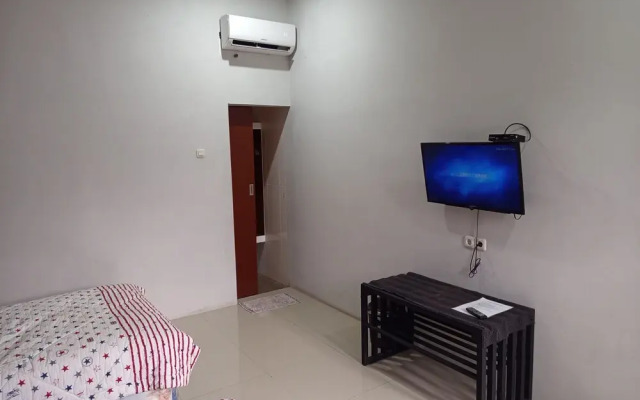 Tulip Guest House & Cafe