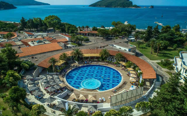Slovenska Plaža Resort