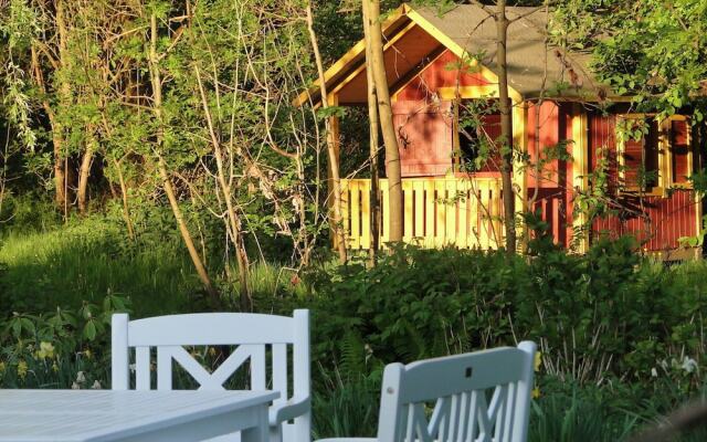 Spacious Apartment With Garden in Boisendorf