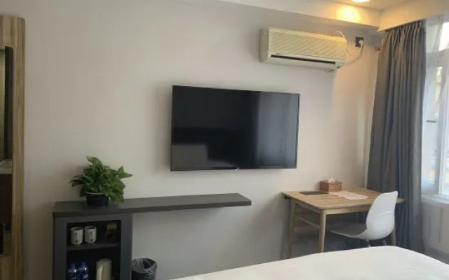 HanTing Premium Hotel (Shenyang Station Taiyuan Street Subway Station)