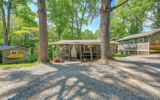 Pet-friendly Vacation Rental Cabin in Whittier