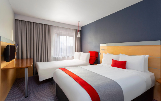 Holiday Inn Express Birmingham Redditch by IHG