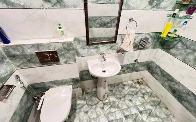 GoBravo 37 - 2Bhk Farm with Pool & Garden Sec150 Noida