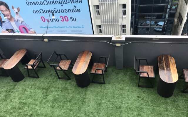 248 Street Hostel