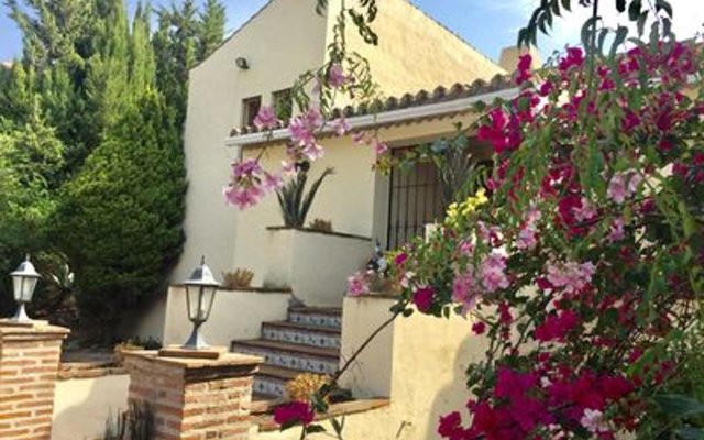 Villa With 5 Bedrooms in Estepona, With Wonderful sea View, Private Pool, Enclosed Garden