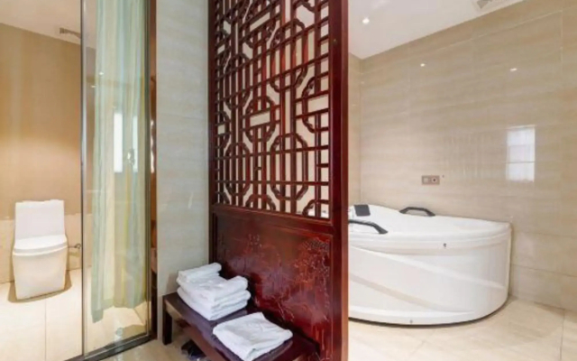 Broma Hotel