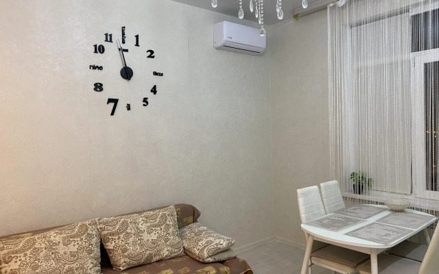 Apartments on Bakinskaya street 9/1