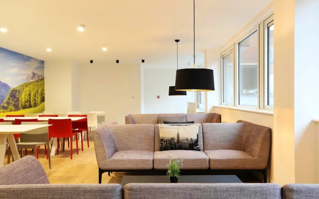 Studio for STUDENTS-NEWCASTLE UNDERLYME